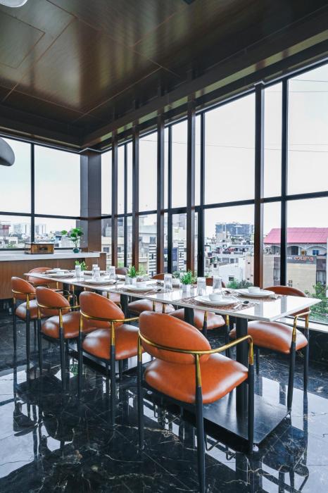 hotel grand girdhar premier