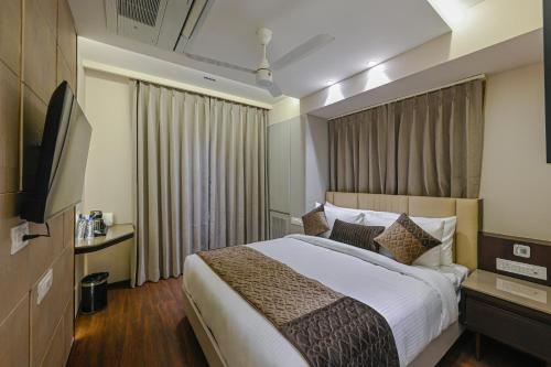 hotel grand girdhar premier