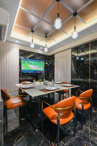 hotel grand girdhar premier