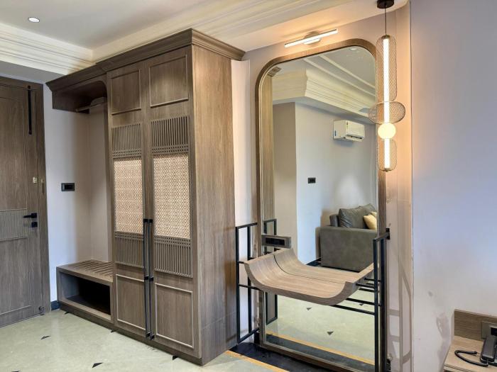 the luxury tiger at lake pichola