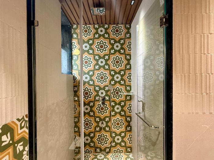 the luxury tiger at lake pichola