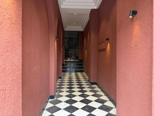 the luxury tiger at lake pichola