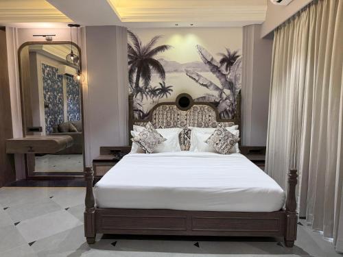 the luxury tiger at lake pichola