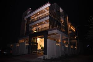 rrooms hotel riddhi grand