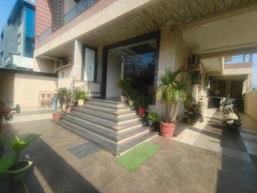 rrooms hotel riddhi grand