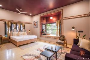 Zostel Indore,,3 star