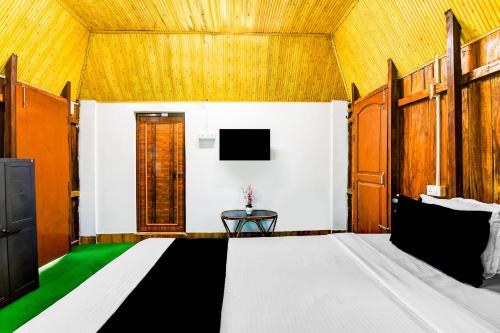 super hotel o chilapata forest formerly moner manush homestay