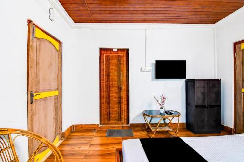 super hotel o chilapata forest formerly moner manush homestay