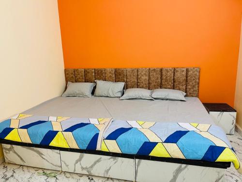 Advik Palace,,2 star