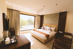 swan hotel and banquets