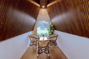 Rock Villa,,4 star