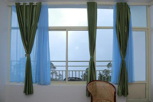 sky elanza