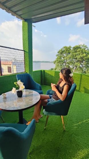 The Ghat House,,3 star