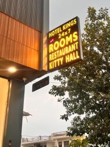 hotel kings