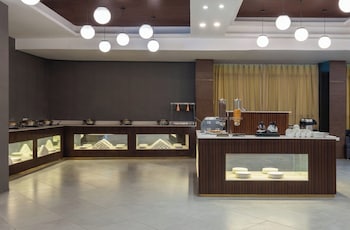 clark inn express rajnagar