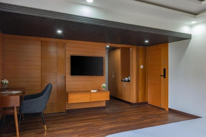 clark inn express rajnagar