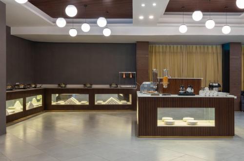 clark inn express rajnagar