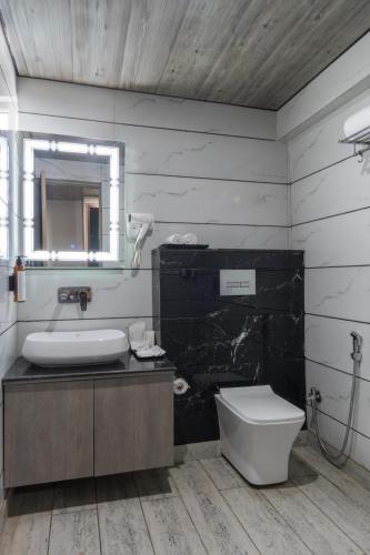 clark inn express rajnagar