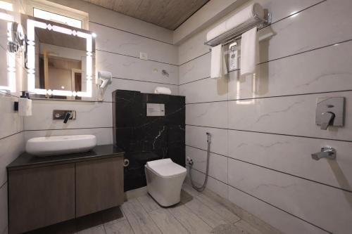 clark inn express rajnagar