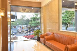 Hotel La Dahlia - Thane,,3 star