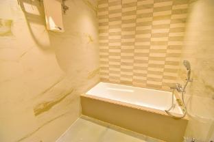 hotel la dahlia thane