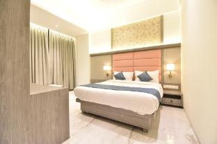 hotel la dahlia thane