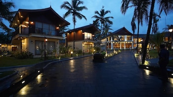 scylla luxury resort and spa