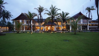 scylla luxury resort and spa