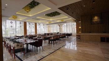 scylla luxury resort and spa