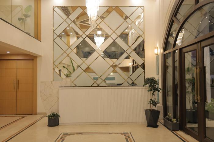 grandeur boutique staycation