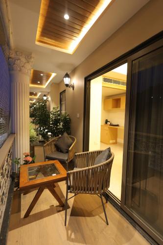 grandeur boutique staycation