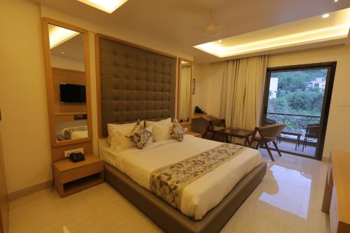 grandeur boutique staycation