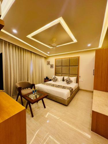 Grandeur Boutique Staycation,,4 star