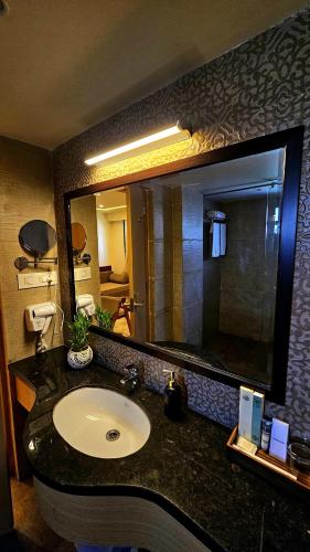 grandeur boutique staycation