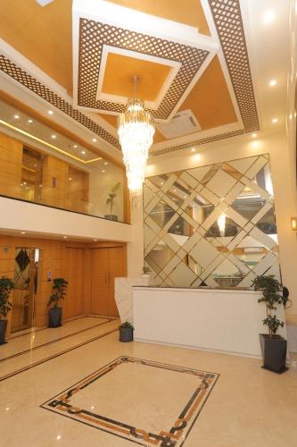 grandeur boutique staycation