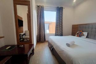 rrooms elite hotel global luxury