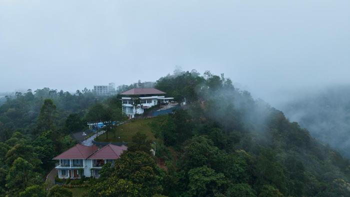 zeezmount resorts and spa munnar