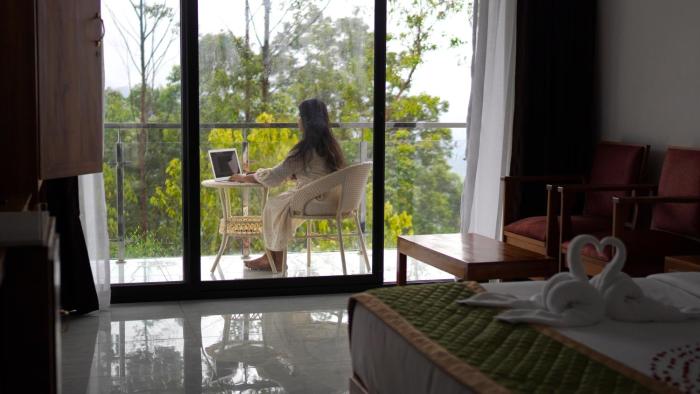 zeezmount resorts and spa munnar
