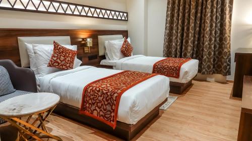 Hotel Dayal Tower,,4 star