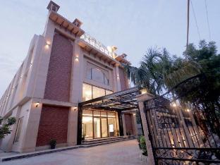 anandi bhawan by pandora vrindavan