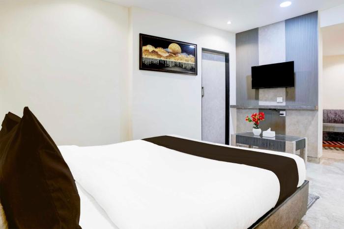 collection o ghodbunder road company serviced