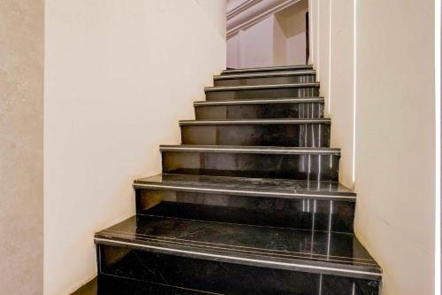 collection o ghodbunder road company serviced