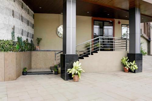 collection o ghodbunder road company serviced