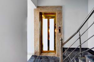 collection o sector 143b noida