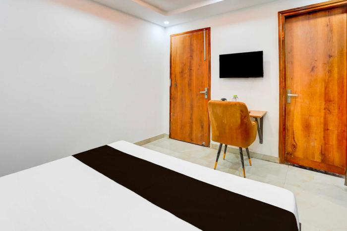 collection o sector 143b noida