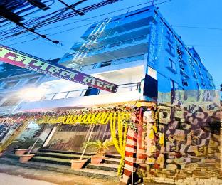 Rajmahal Premium Hotel & Banquet,,3 star