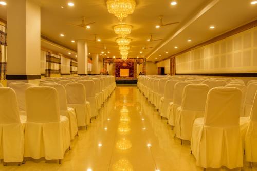 stayz royale electronic city