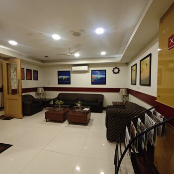 stayz royale electronic city