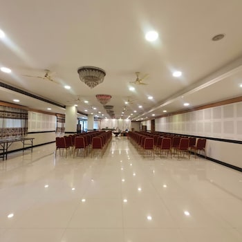 stayz royale electronic city