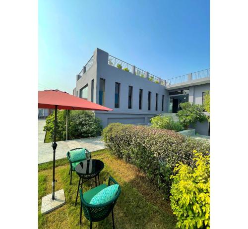 the viavaranasi resort